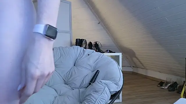 Sabdeluxe online show from December 5, 2025, 11:52 am