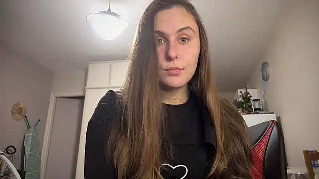 Emma just online show from December 15, 2024, 12:06 pm