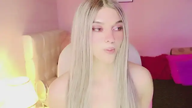 EvaEvangeline online show from April 4, 2026, 12:20 am