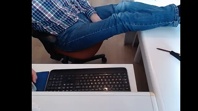 dutchpornking online show from February 14, 2025, 2:02 pm