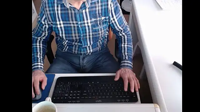 dutchpornking online show from February 22, 2025, 8:18 am