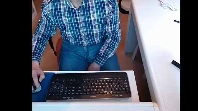 dutchpornking online show from February 26, 2025, 9:10 am