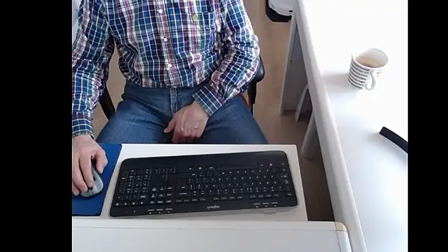 dutchpornking online show from March 16, 2025, 8:10 am