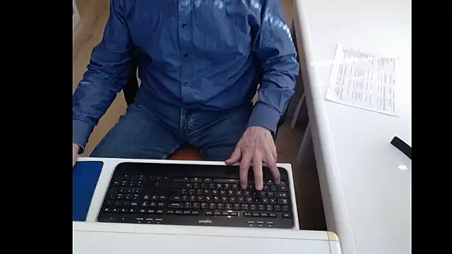 dutchpornking online show from March 20, 2025, 12:22 pm