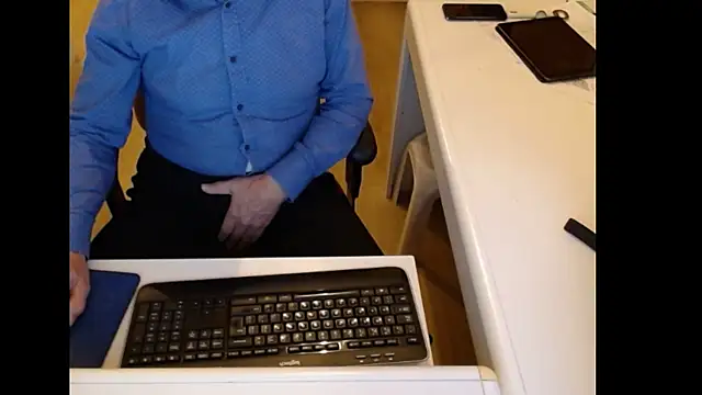 dutchpornking online show from November 7, 2025, 8:42 pm