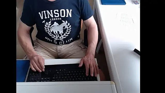 dutchpornking online show from June 2, 2026, 6:04 am