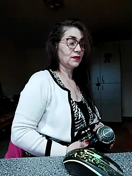 Chriss Tinaa online show from February 19, 2025, 5:16 am