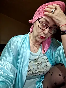 Snapshot of Chriss_Tinaa chatting on May 2, 2026, 1:32 am Chriss Tinaa online show from May 2, 2026, 1:32 am