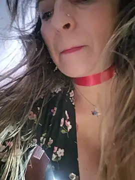 Snapshot of marilyn_love6969 chatting on May 4, 2026, 1:07 pm marilyn love6969 online show from May 4, 2026, 1:07 pm