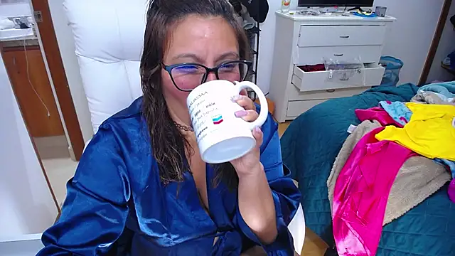 Snapshot of mondirty70 chatting on September 12, 2025, 12:55 am mondirty70 online show from September 12, 2025, 12:55 am