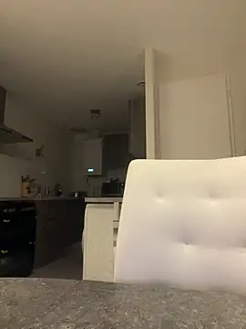 DUDURAxh online show from March 4, 2025, 5:32 am