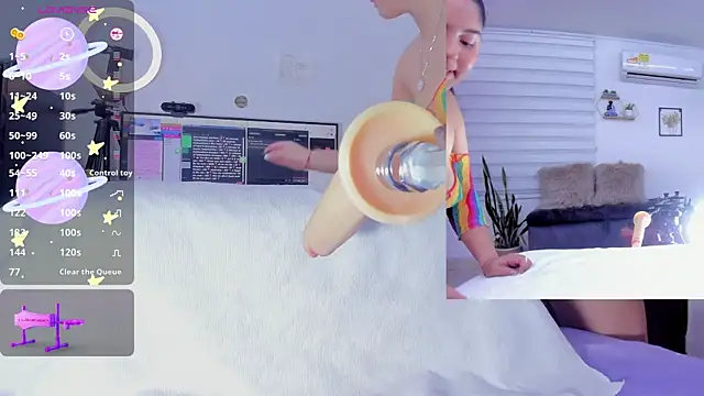 sofi velez online show from March 16, 2025, 1:38 am