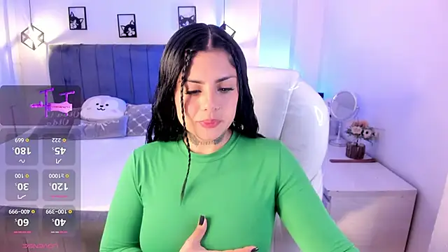 Catalinaa martinez online show from September 19, 2025, 2:57 am