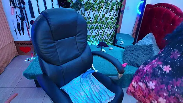 elektra 32 online show from October 19, 2025, 7:09 am