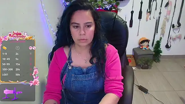 Snapshot of elektra_32 chatting on June 22, 2026, 11:57 pm elektra 32 online show from June 22, 2026, 11:57 pm