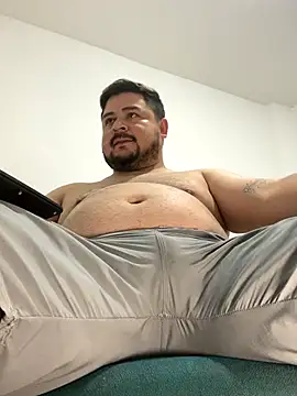 oso dirty  online show from November 15, 2025, 6:26 pm