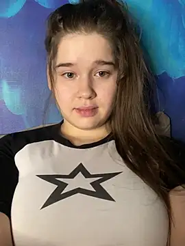 Snapshot of HornyGirlH chatting on December 13, 2024, 12:31 am HornyGirlH online show from December 13, 2024, 12:31 am