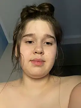 Snapshot of HornyGirlH chatting on December 22, 2024, 12:50 am HornyGirlH online show from December 22, 2024, 12:50 am