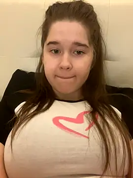 Snapshot of HornyGirlH chatting on September 14, 2025, 12:10 am HornyGirlH online show from September 14, 2025, 12:10 am