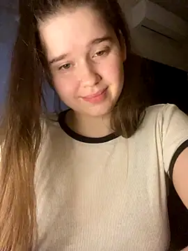 Snapshot of HornyGirlH chatting on October 31, 2025, 3:29 am HornyGirlH online show from October 31, 2025, 3:29 am