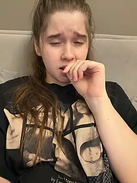 HornyGirlH online show from March 30, 2026, 10:00 pm