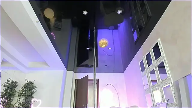 LisaAkira online show from November 13, 2025, 7:29 am