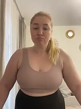 ollydoll92 online show from January 21, 2025, 12:18 pm