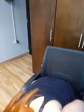 jnilu1227 online show from January 4, 2025, 2:56 am