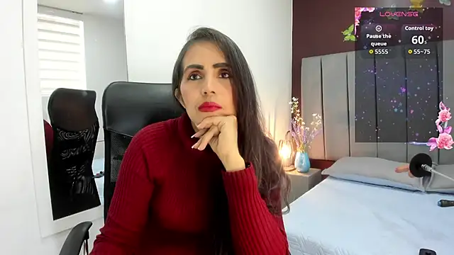 moxa hot online show from November 18, 2025, 3:38 pm