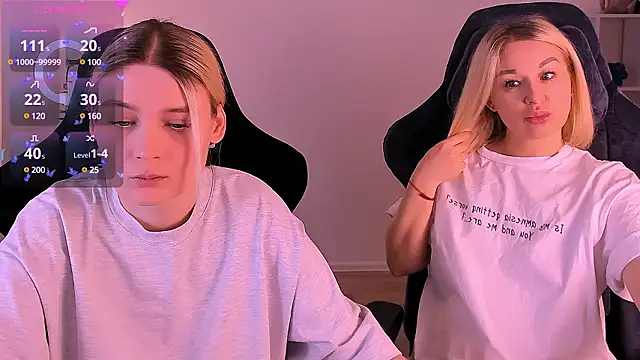 hotblonds online show from December 7, 2024, 2:13 pm