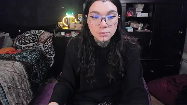 Lilmarieee online show from February 12, 2025, 9:43 pm