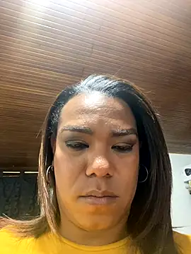 NatiBrunet online show from November 8, 2025, 3:29 am