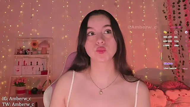 Ambeerouse online show from October 20, 2025, 2:12 am