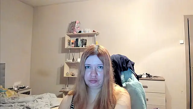 annabigasss online show from September 15, 2025, 6:19 pm