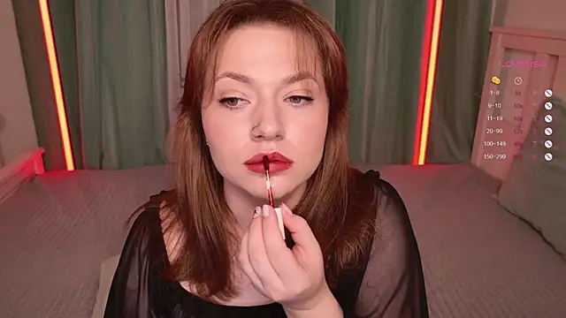 Evahadson online show from October 14, 2025, 8:20 pm