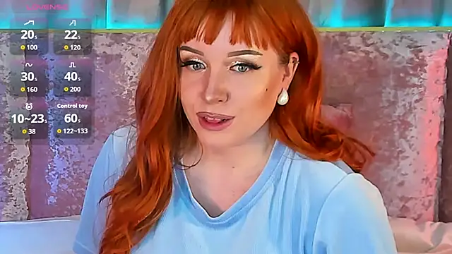 Snapshot of RoseRoxy chatting on December 14, 2025, 10:14 pm RoseRoxy online show from December 14, 2025, 10:14 pm