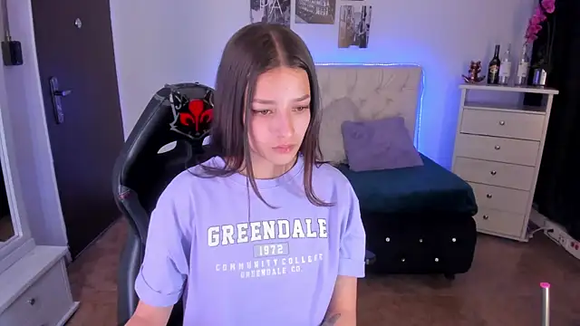 Amaia Daniells online show from January 15, 2025, 2:49 am