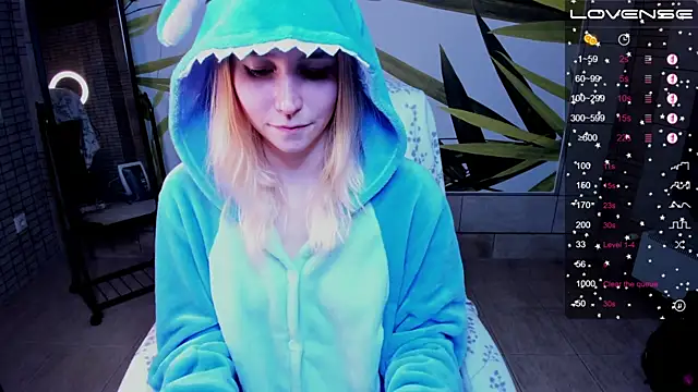 fleximona online show from October 19, 2025, 8:42 pm