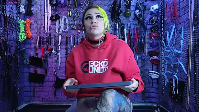 PANDORANEZZ online show from February 26, 2025, 2:48 am