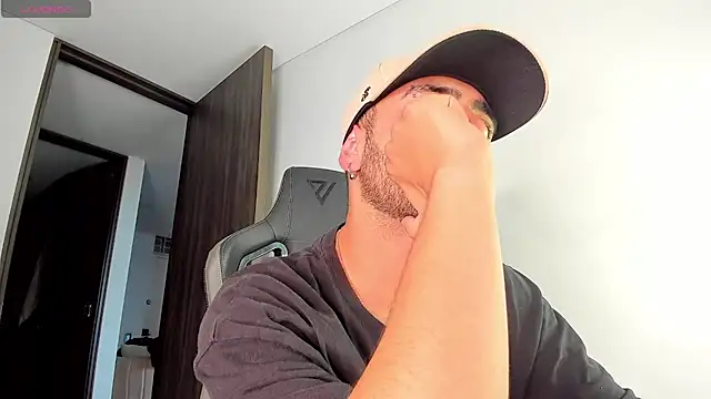 imferrer online show from December 4, 2024, 9:57 pm