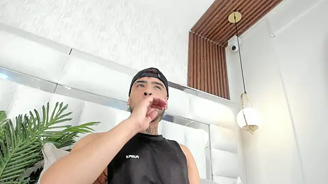 imferrer online show from November 26, 2025, 8:32 pm