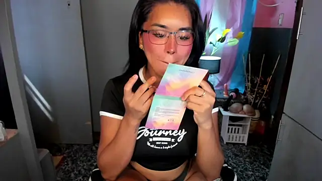 QuiinMollyXxX online show from April 24, 2026, 1:19 am