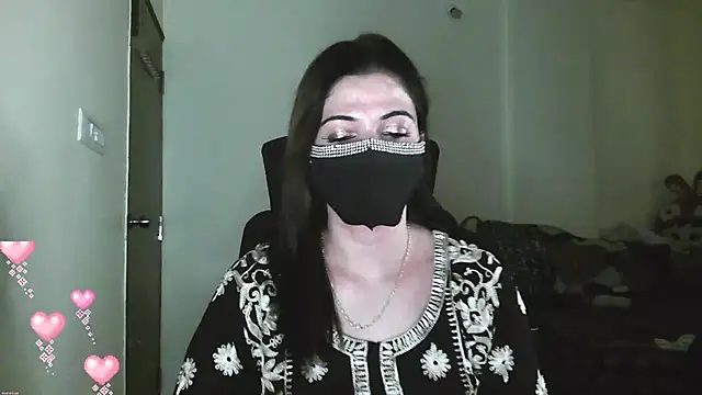 Cute Sonii online show from April 25, 2026, 8:50 am