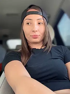 YOUR-KARINA online show from February 23, 2025, 8:39 am