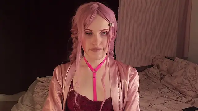 Snapshot of EffieMinki chatting on December 12, 2024, 12:27 am EffieMinki online show from December 12, 2024, 12:27 am