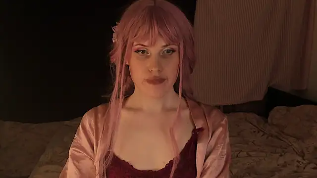 Snapshot of EffieMinki chatting on December 17, 2024, 11:38 pm EffieMinki online show from December 17, 2024, 11:38 pm