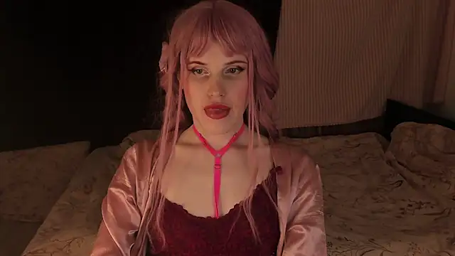 Snapshot of EffieMinki chatting on December 18, 2024, 10:46 pm EffieMinki online show from December 18, 2024, 10:46 pm