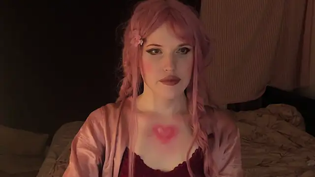 Snapshot of EffieMinki chatting on January 15, 2025, 1:45 am EffieMinki online show from January 15, 2025, 1:45 am