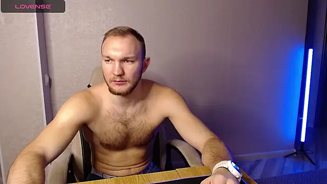 Toress1 online show from January 12, 2025, 4:50 pm