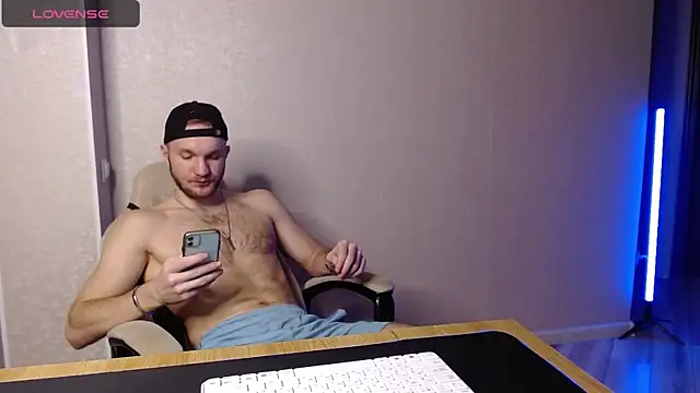 Toress1 online show from February 19, 2025, 5:38 pm